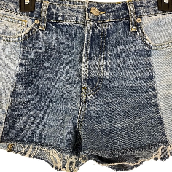 BDG URBAN OUTFITTERS Patchwork Cut Off Raw Hem Jean Shorts Blue Denim sz 28 x 2 - Picture 3 of 16